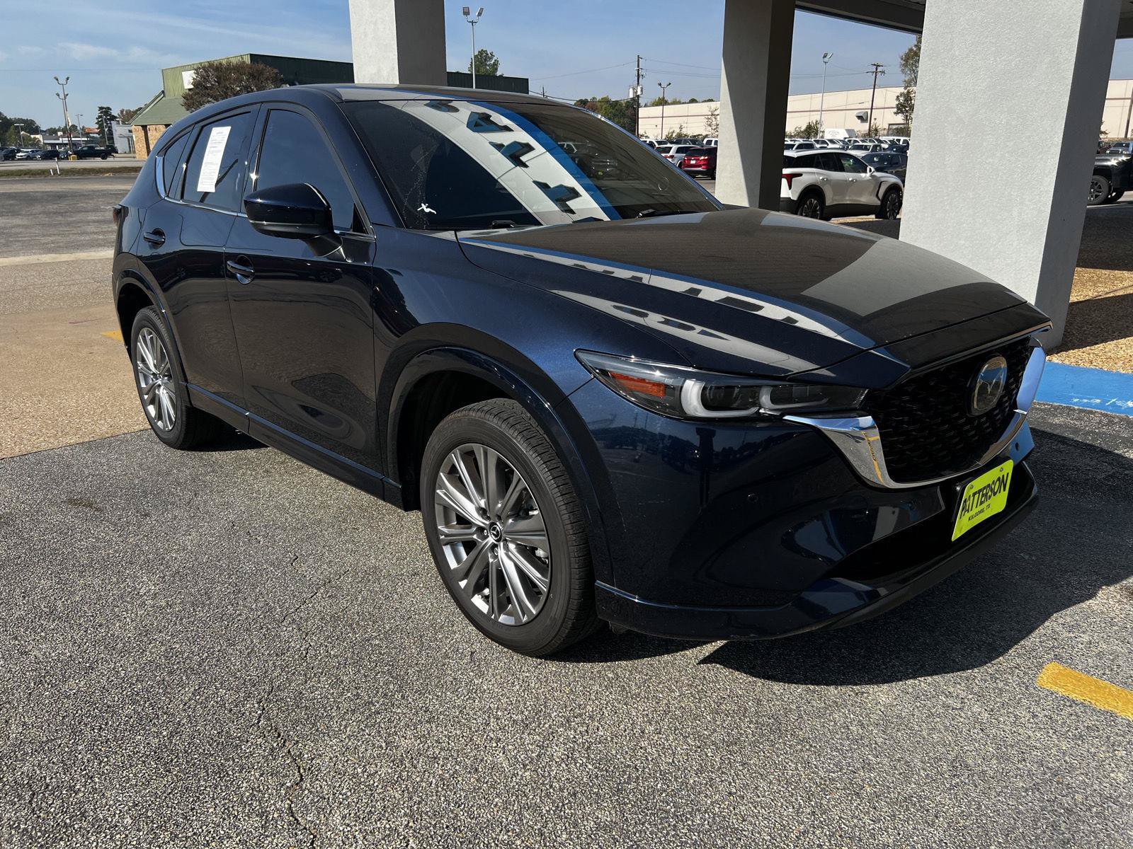 Used 2023 MAZDA CX-5 Signature AWD/4WD image 2