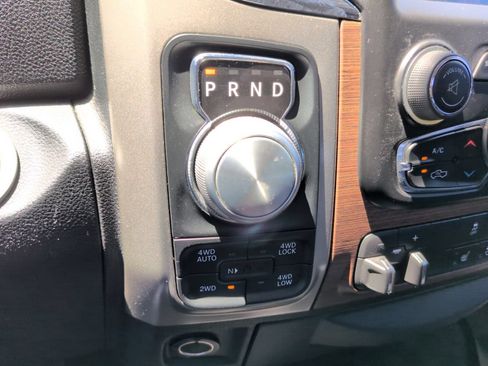 Used 2014 RAM 1500 Laramie w/ Convenience Group AWD/4WD image 21