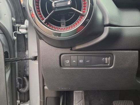 Used 2025 Chevrolet Equinox EV RS image 11