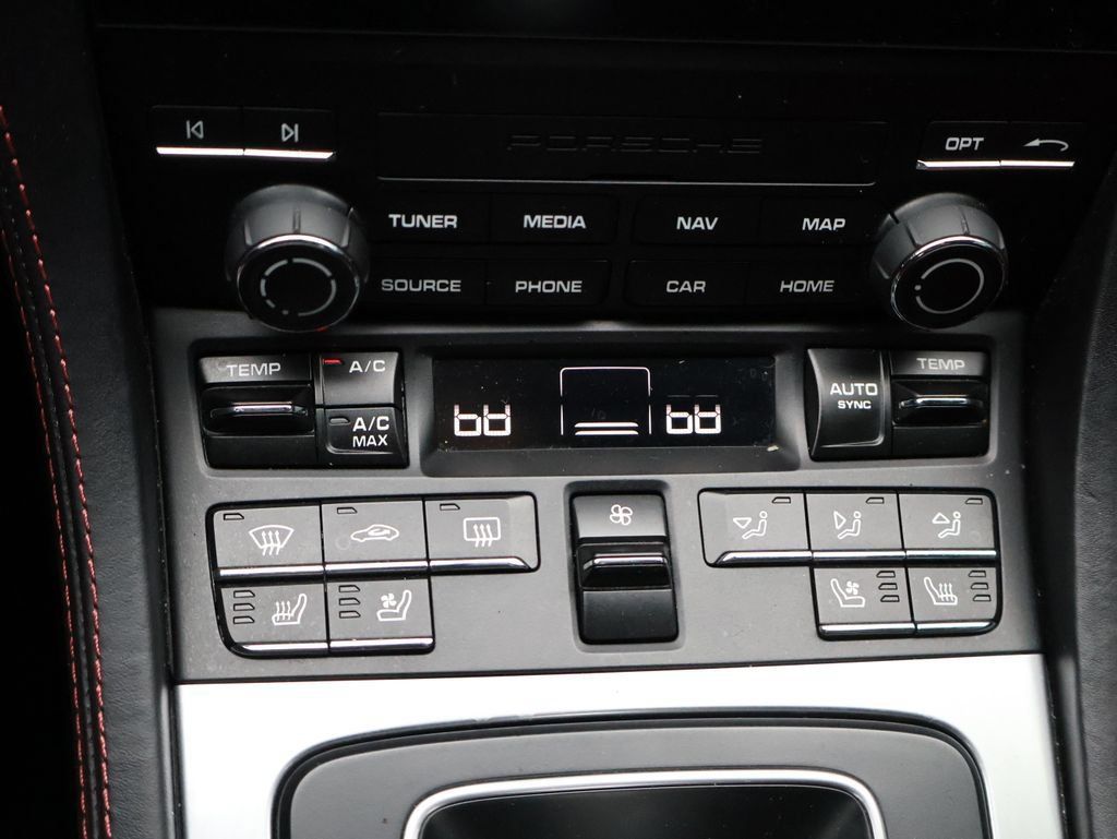 Used 2024 Porsche 718 Boxster RWD image 20
