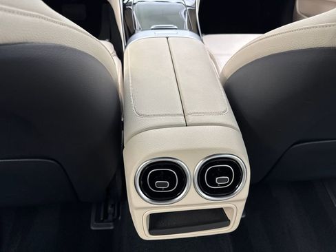 Used 2025 Mercedes-Benz C 300 Sedan image 66