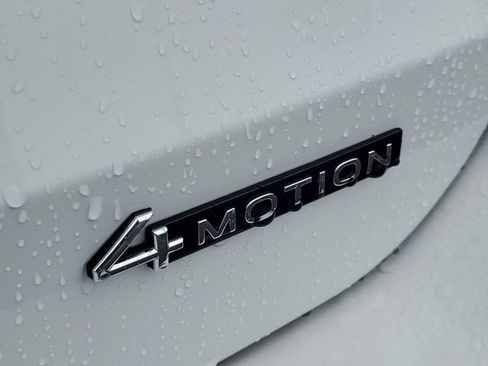 New 2026 Volkswagen Taos S image 6