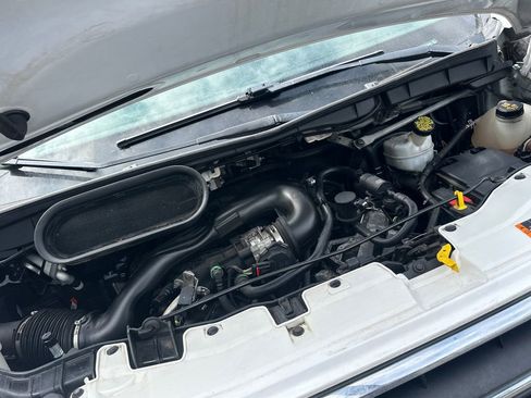 Used 2020 Ford Transit 350 XLT image 21