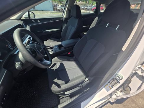 Used 2024 Kia K5 LXS FWD image 7