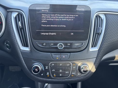 Used 2024 Chevrolet Malibu LT image 21