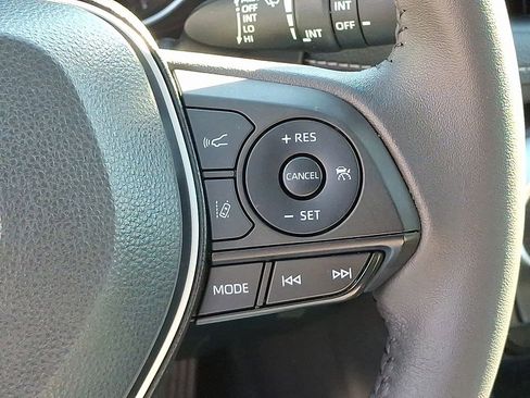 Used 2023 Toyota RAV4 XLE Premium image 24