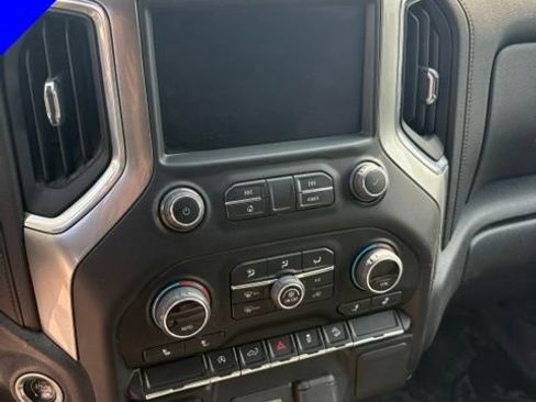 Used 2022 Chevrolet Silverado 1500 RST AWD/4WD image 22