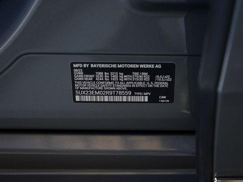 Used 2024 BMW X7 xDrive40i w/ Executive Package image 37