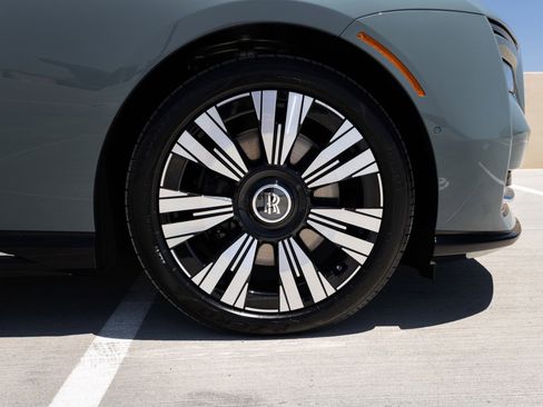 Used 2024 Rolls-Royce Spectre w/ Spectre Launch Package AWD/4WD image 20