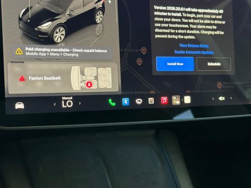 Used 2023 Tesla Model Y Long Range AWD/4WD image 23