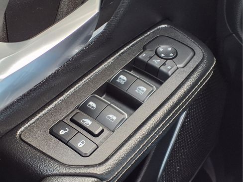 Used 2025 RAM 1500 Laramie image 20