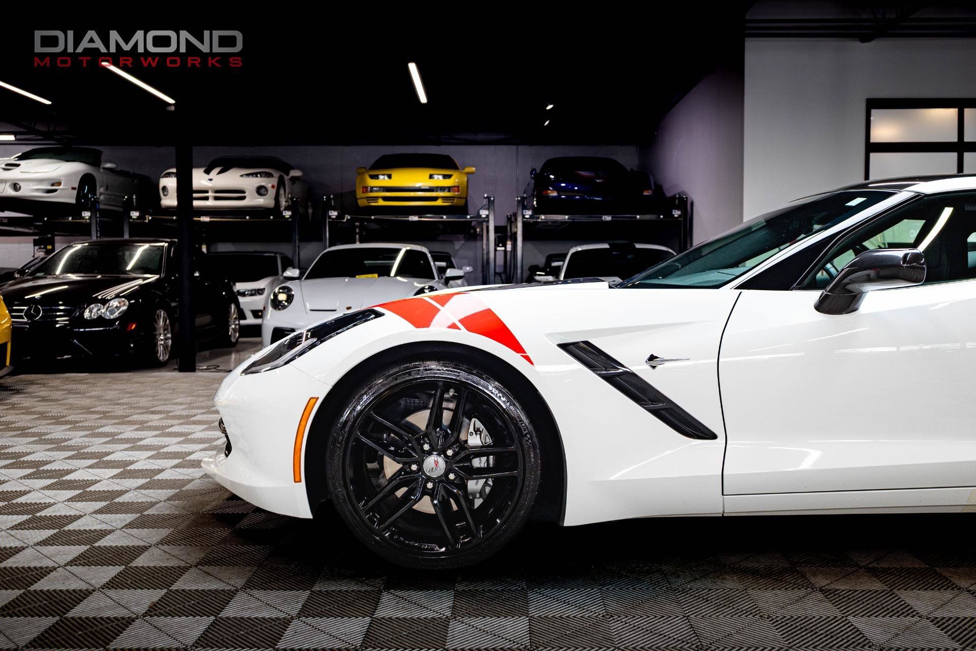 Used 2019 Chevrolet Corvette Stingray Coupe w/ 1LT RWD image 11