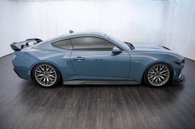 Used 2025 Ford Mustang GT Premium RWD image 6