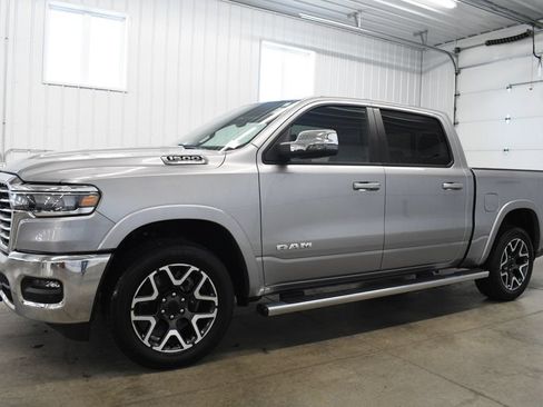 Used 2025 RAM 1500 Laramie AWD/4WD image 2