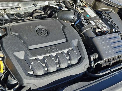 Used 2021 Volkswagen Tiguan SE R-Line image 15
