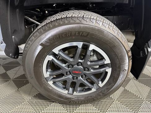 Used 2024 Toyota Tacoma TRD Sport AWD/4WD image 11