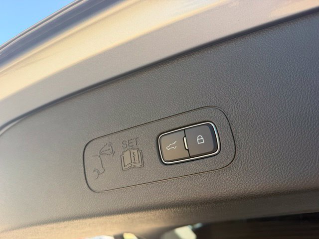 Used 2024 Lincoln Aviator Reserve w/ Jet Package AWD/4WD image 39