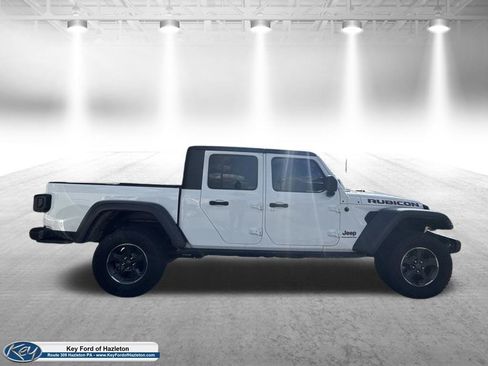 Used 2023 Jeep Gladiator Rubicon w/ Cold Weather Group AWD/4WD image 10