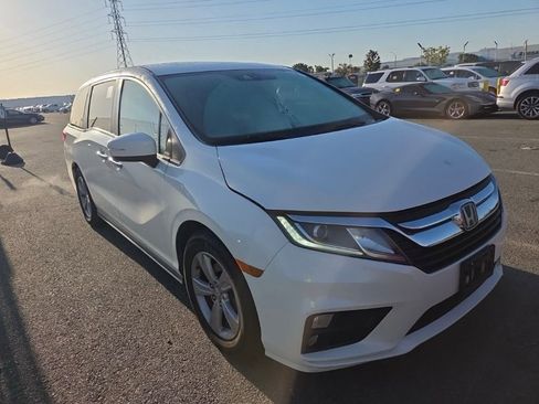 Used 2018 Honda Odyssey EX-L image 2