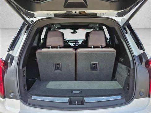 Used 2020 Cadillac XT6 Premium Luxury FWD image 20