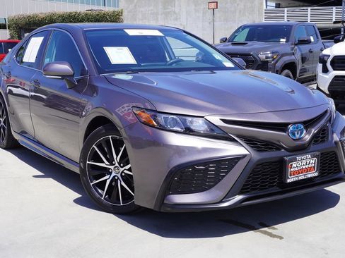 Certified 2024 Toyota Camry SE w/ Audio Upgrade Package FWD image 2