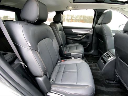 Used 2024 MAZDA CX-90 Plug-In Hybrid w/ Premium Pkg image 20