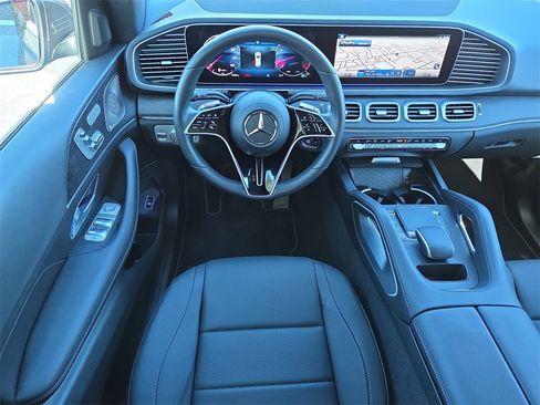 Certified 2025 Mercedes-Benz GLE 450 4MATIC image 13