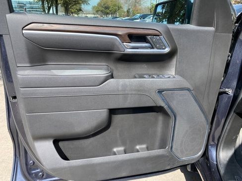 Used 2025 GMC Sierra 1500 SLT image 33