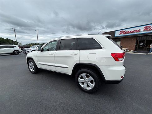 Used 2012 Jeep Grand Cherokee Laredo RWD image 3