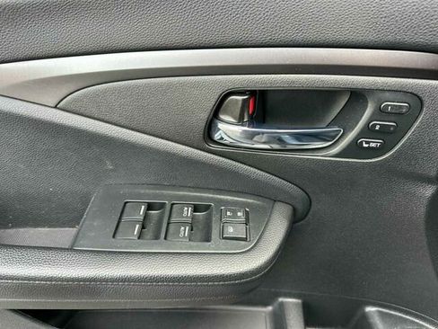 Used 2022 Honda Pilot Special Edition image 11