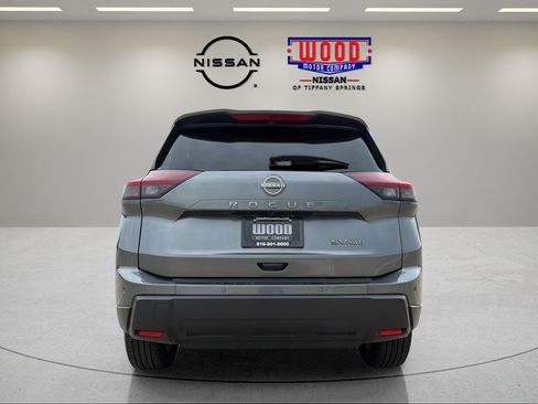 Certified 2024 Nissan Rogue SV AWD/4WD image 3