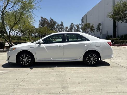 Used 2012 Toyota Camry LE FWD image 6