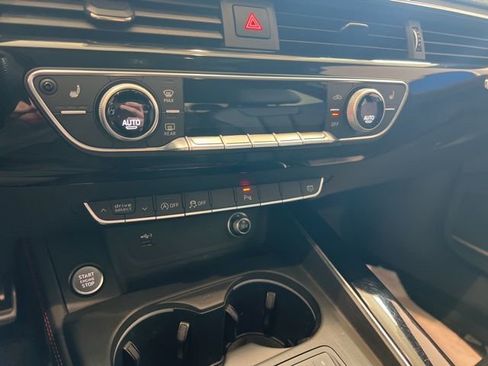 Used 2018 Audi A4 2.0T Premium Plus w/ Premium Plus Package AWD/4WD image 31