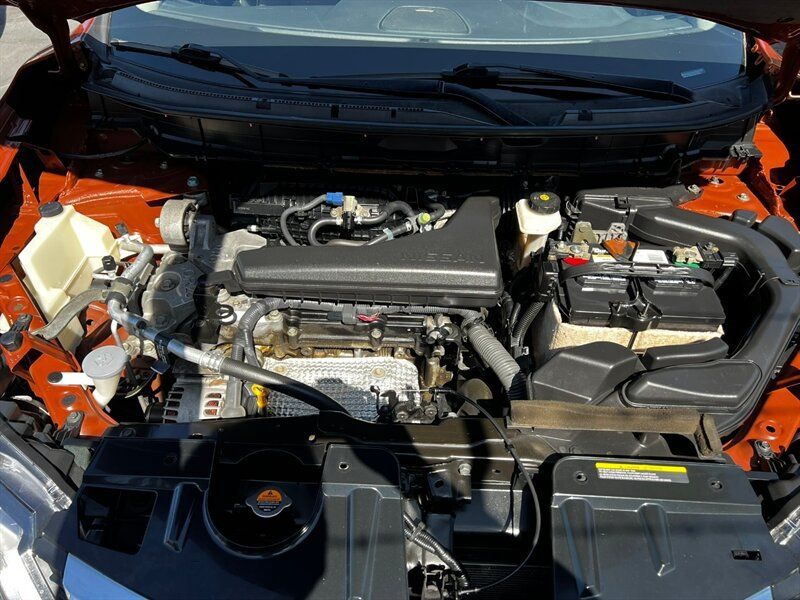 Used 2017 Nissan Rogue SV AWD/4WD image 36