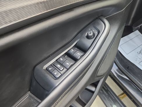 Used 2023 Jeep Grand Cherokee Altitude AWD/4WD image 13