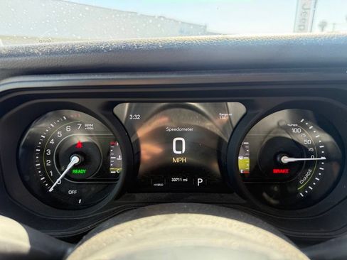 Used 2024 Jeep Wrangler Unlimited AWD/4WD image 10