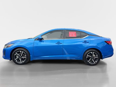 Used 2024 Nissan Sentra SV w/ All-Weather Package image 2