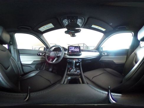 Used 2025 Jeep Compass Limited AWD/4WD image 42