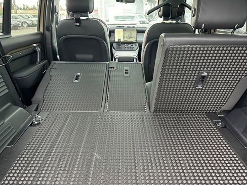 New 2026 Land Rover Defender 110 X-Dynamic SE AWD/4WD image 27