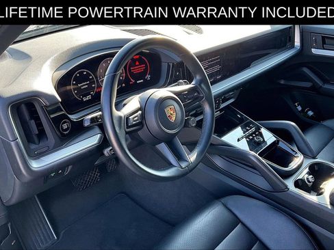 Used 2024 Porsche Cayenne image 17