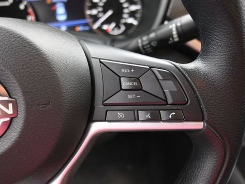 Used 2025 Nissan Altima 2.5 SV FWD image 25