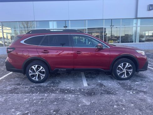 Certified 2022 Subaru Outback Limited w/ Popular Package #2 image 2