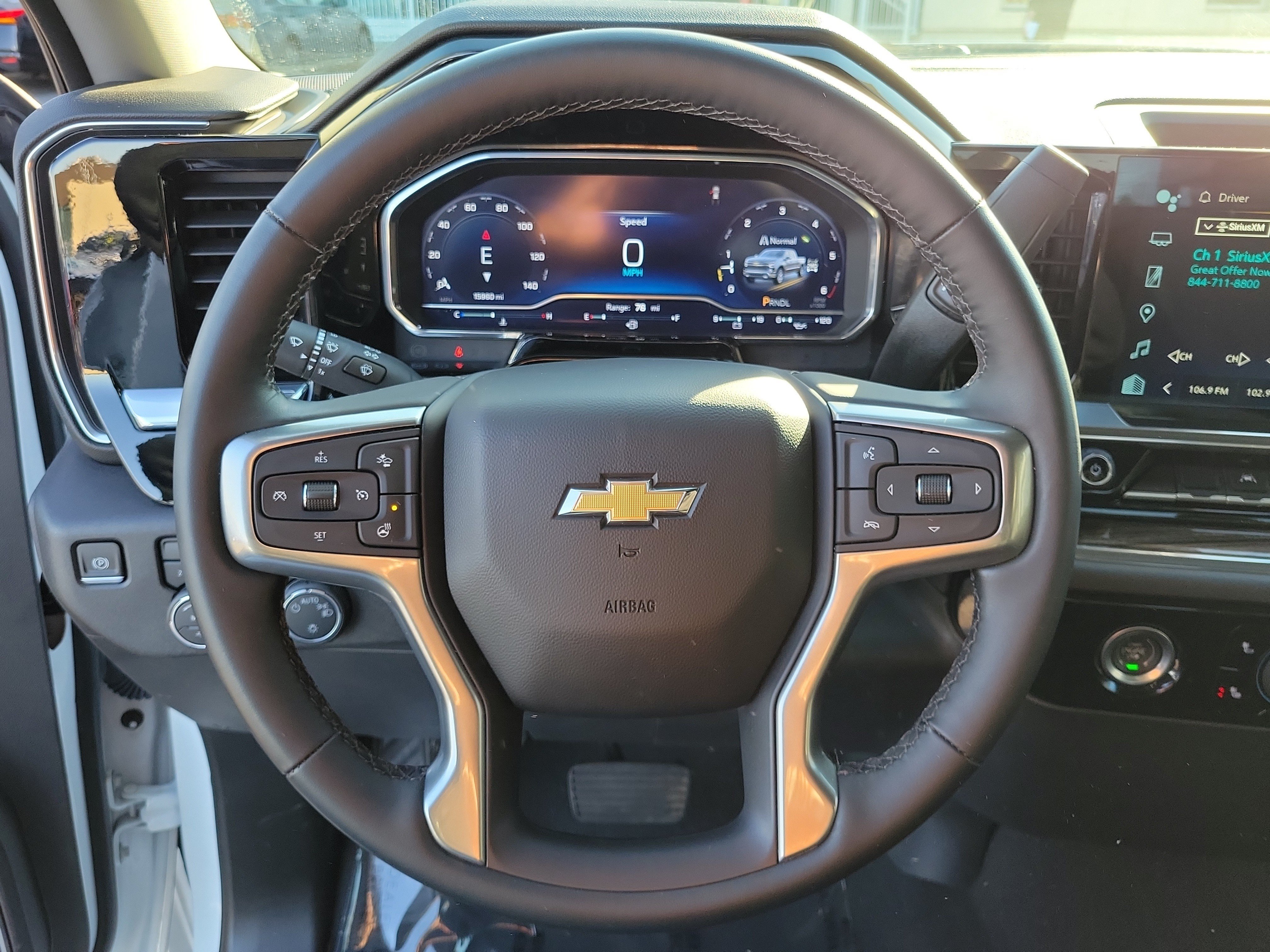 Used 2024 Chevrolet Silverado 1500 LT AWD/4WD image 21
