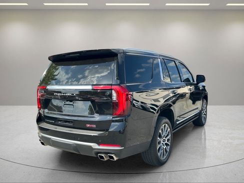 Used 2026 GMC Yukon Denali w/ Sun & Power Step Package AWD/4WD image 5