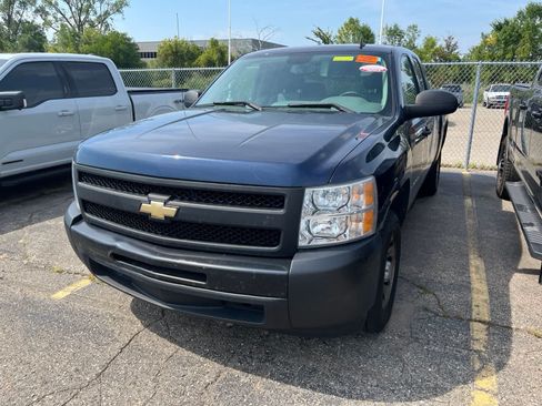 Used 2009 Chevrolet Silverado 1500 W/T RWD image 3