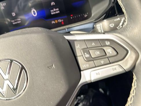 Certified 2023 Volkswagen Taos SE image 19