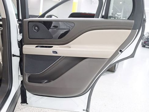 Used 2024 Lincoln Aviator Reserve w/ Equipment Group 201A AWD/4WD image 36