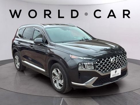 Used 2021 Hyundai Santa Fe SEL FWD image 2