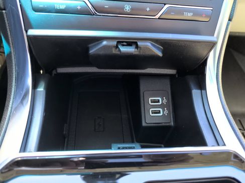 Used 2020 Ford Edge Titanium w/ Equipment Group 301A AWD/4WD image 26