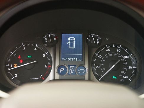 Used 2017 Lexus GX 460 Premium AWD/4WD image 25